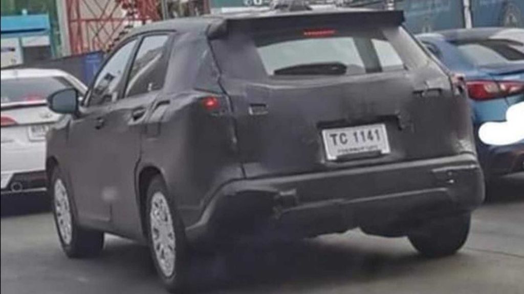 Toyota Corolla Cross lần đầu bị bắt gặp chạy thử tại Thái Lan