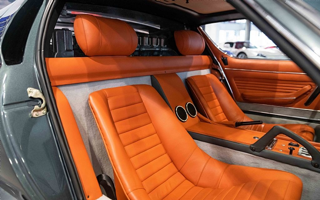 Nội thất siêu xe Lamborghini Miura SV