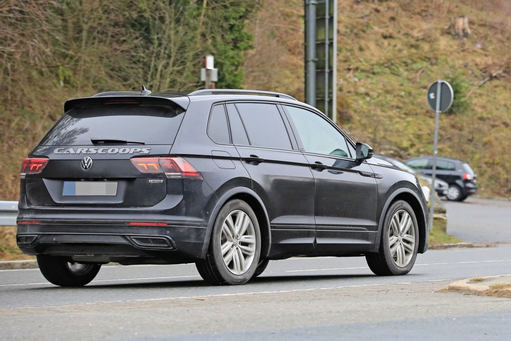 Đuôi xe Volkswagen Tiguan 2021