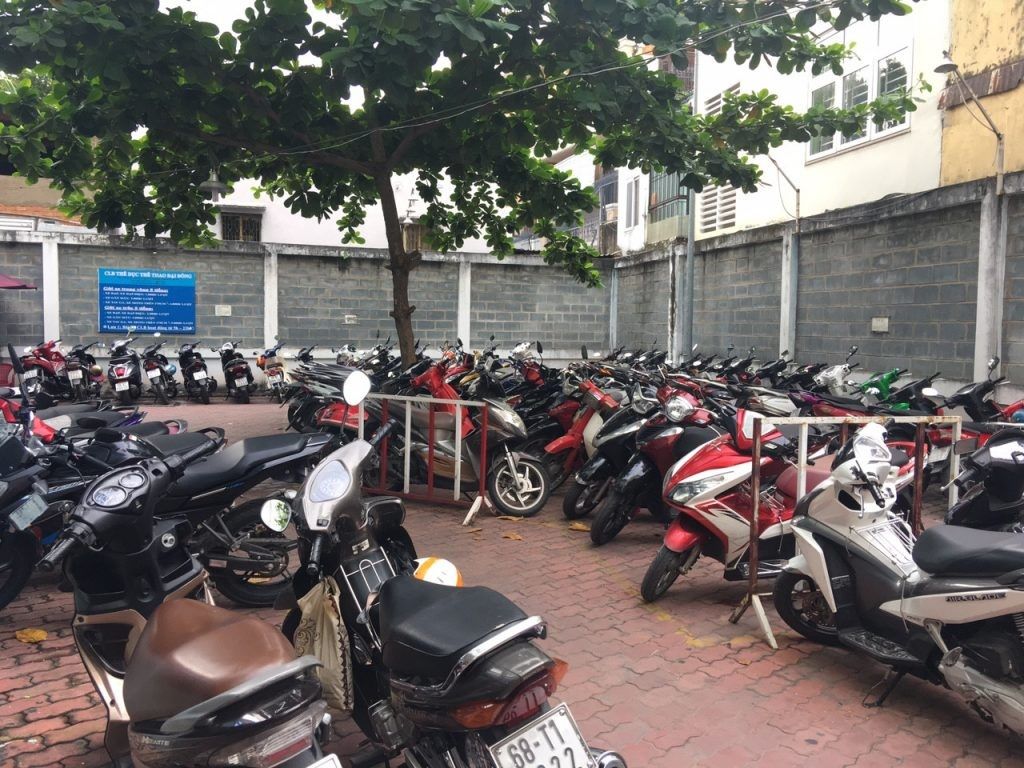 phí trông giữ xe