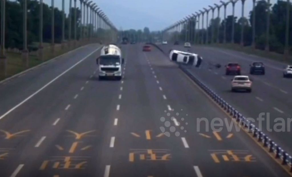 Hình ảnh vụ tai nạn từ một góc quay khác