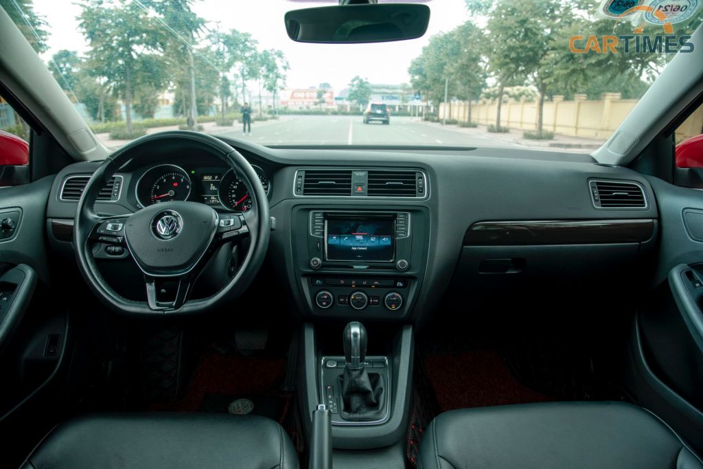 Hàng ghế trước xe Volkswagen Jetta