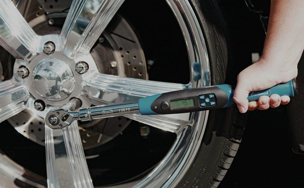 Các loại ốc giữ bánh xe
