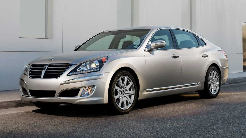 10 mẫu sedan hạng sang đời cũ trong tầm giá 10.000 USD đáng mua
