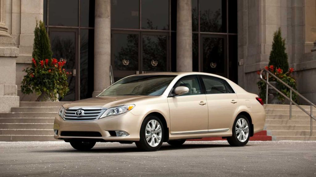 10 mẫu sedan hạng sang đời cũ trong tầm giá 10.000 USD đáng mua