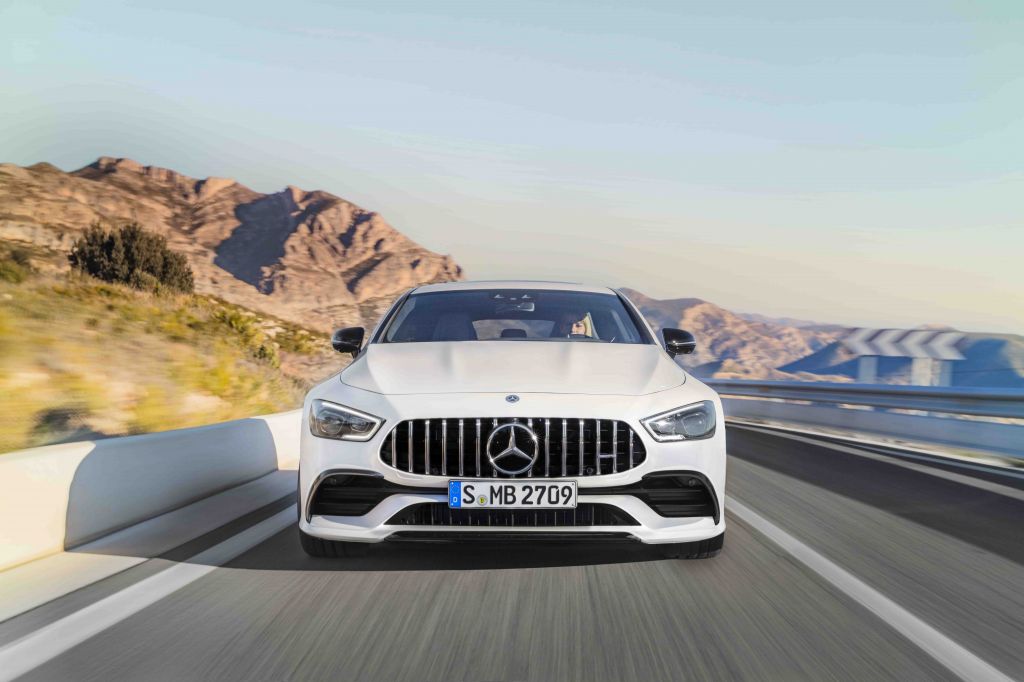 Mercedes-AMG GT 53 4MATIC Plus 4 cửa gía 6,299 tỷ đồng