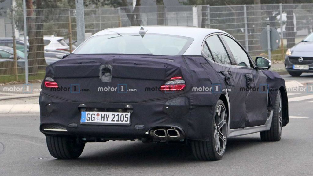 Genesis G70 facelift bị bắt gặp trên đường chạy thử