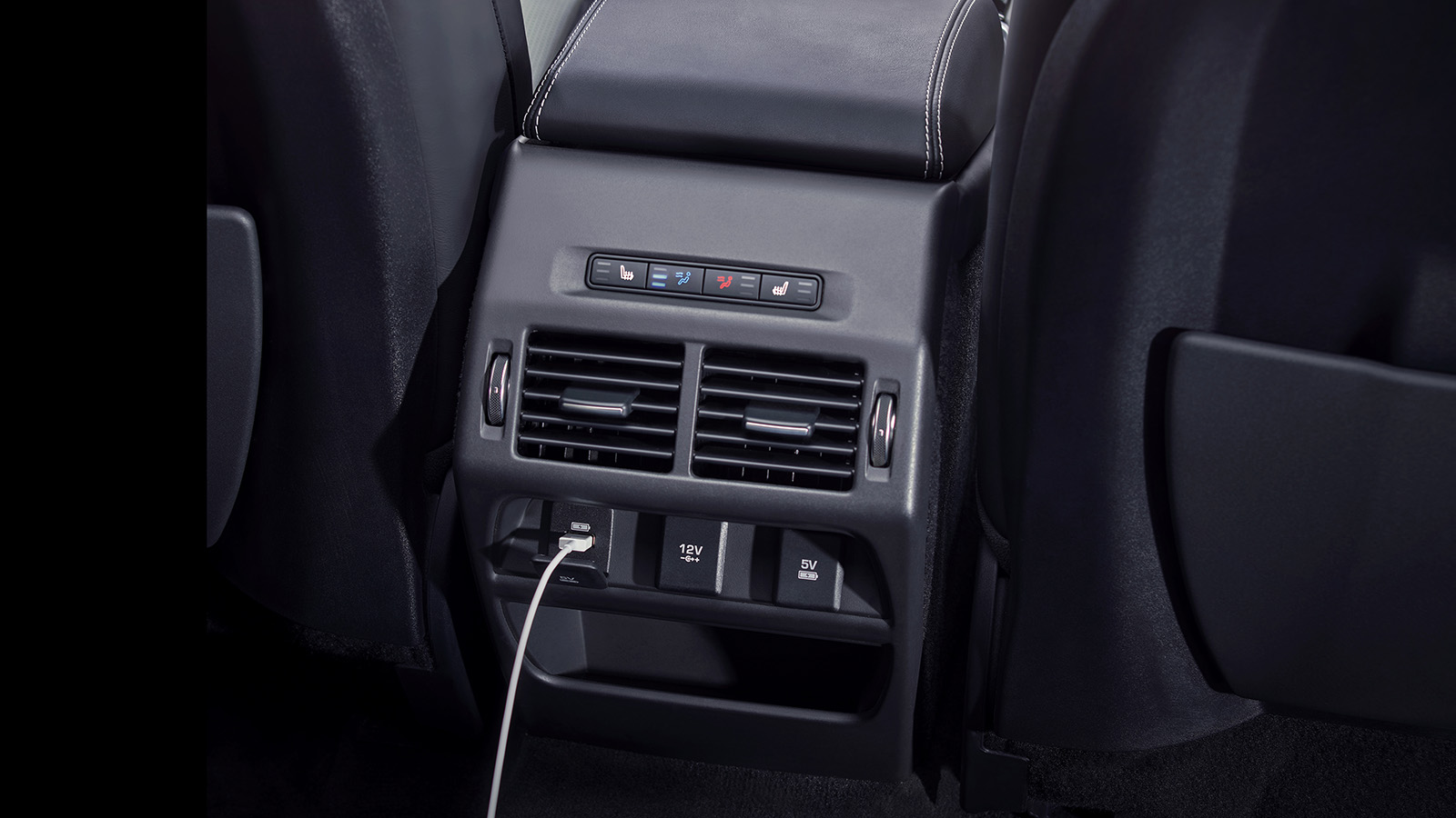 Tiện nghi xe Land Rover Discovery Sport 2020