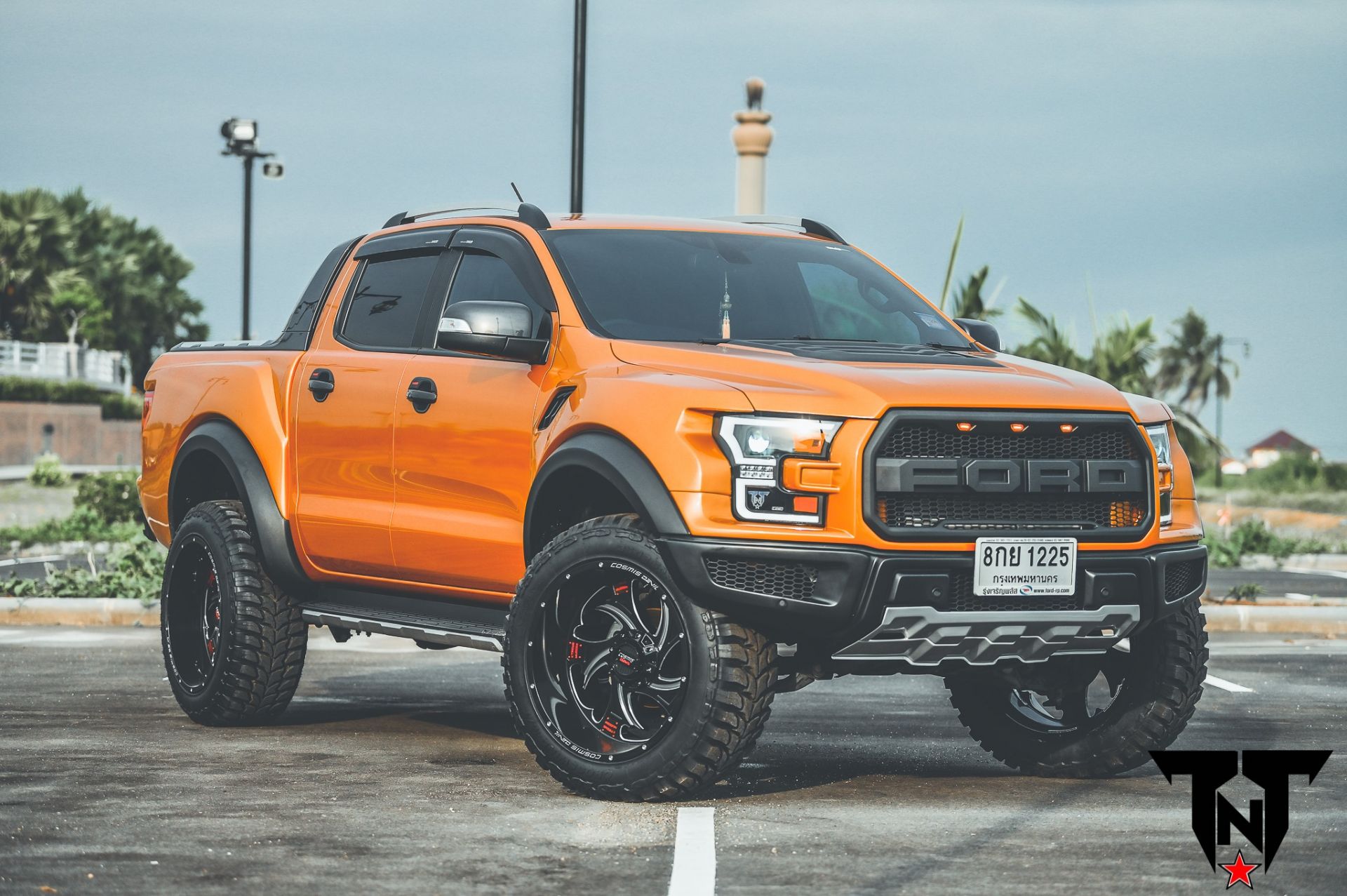 Ford Ranger Raptor được lột xác thành F-150 Raptor