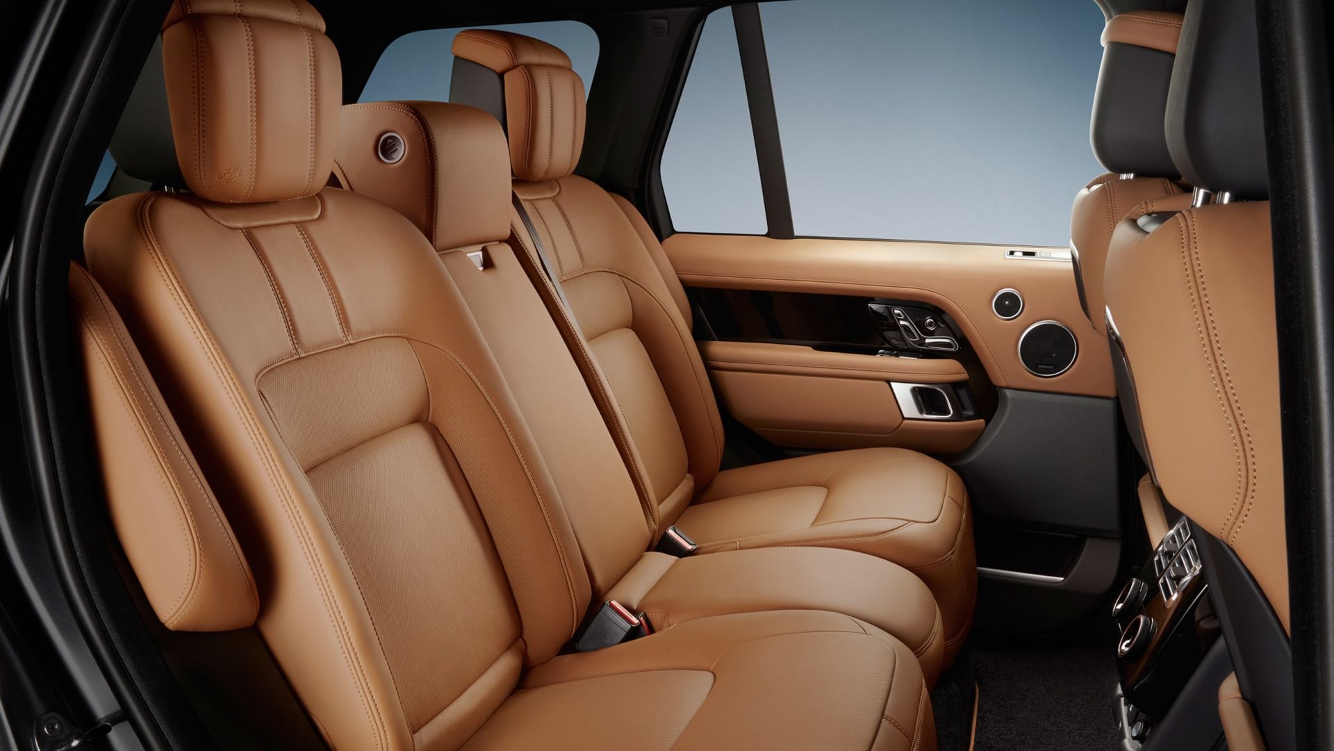 Hàng ghế sau xe Range Rover Fifty