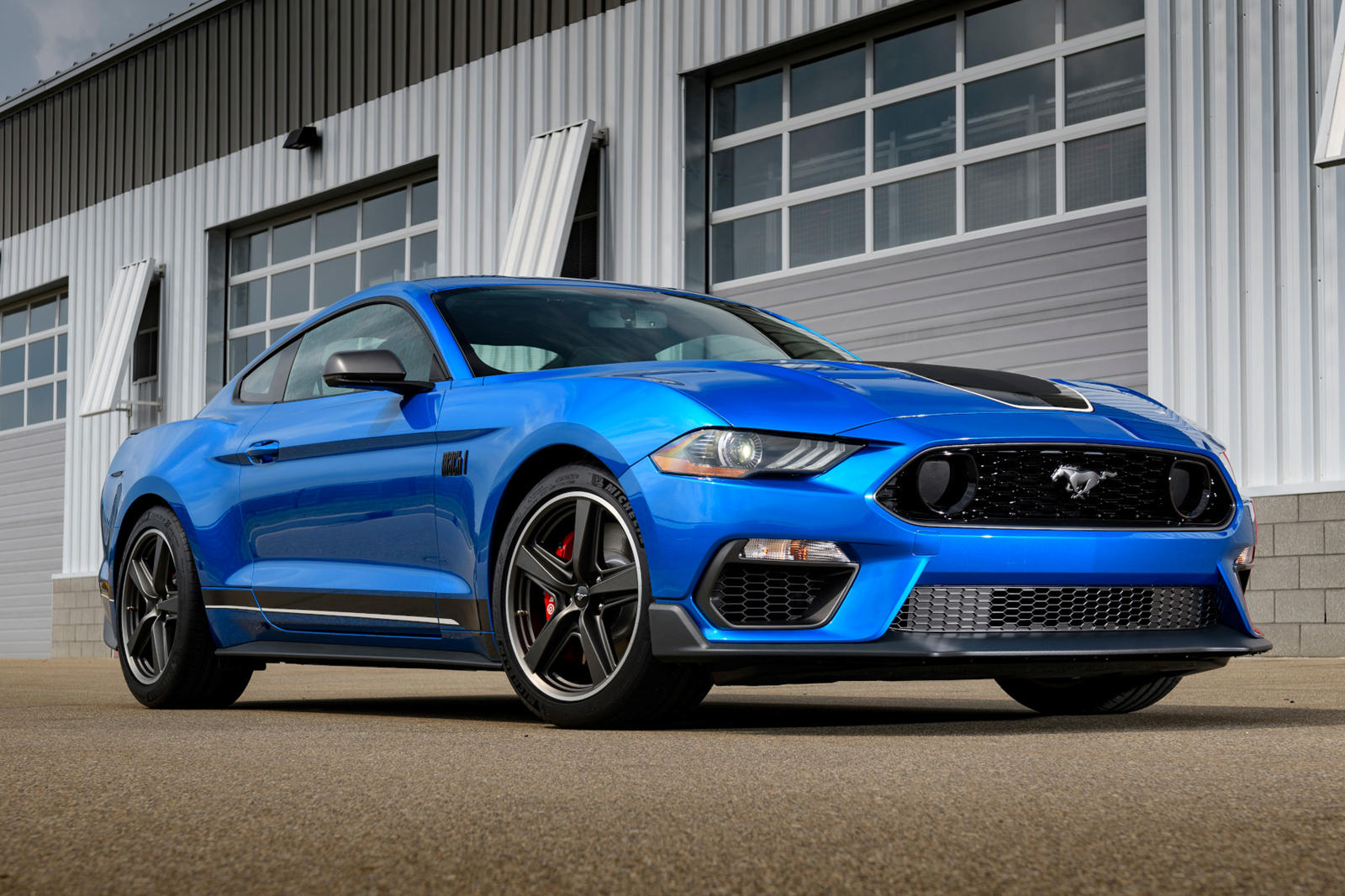 Thiết kế Ford Mustang Mach 1