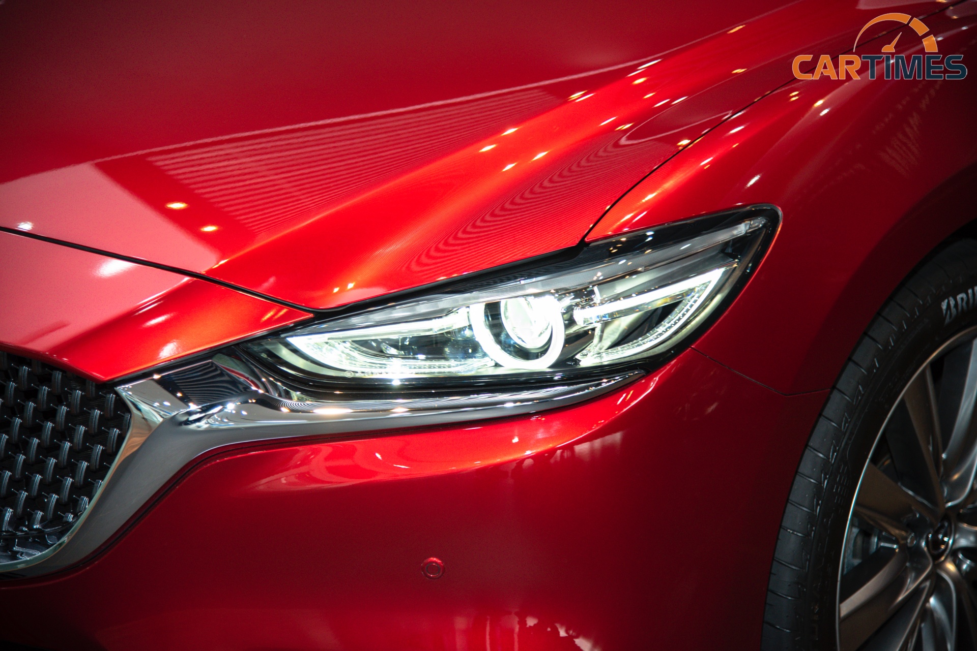 Đèn pha của xe Mazda6 2020