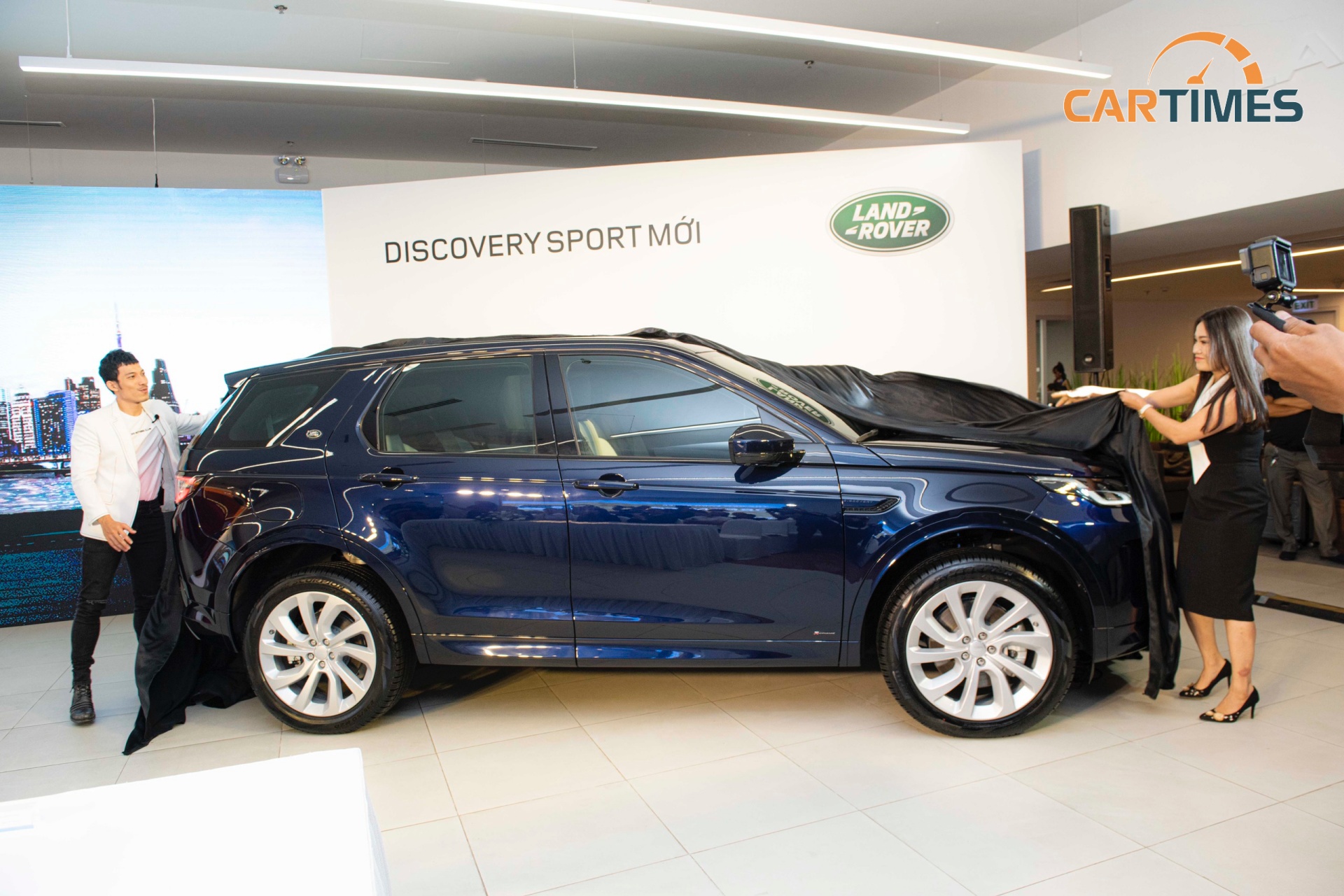 Mẫu xe Land Rover Discovery Sport 2020
