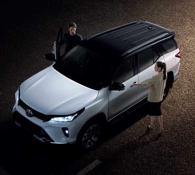 Toyota Fortuner facelift 2020 ra mắt với diện mạo mới mẻ