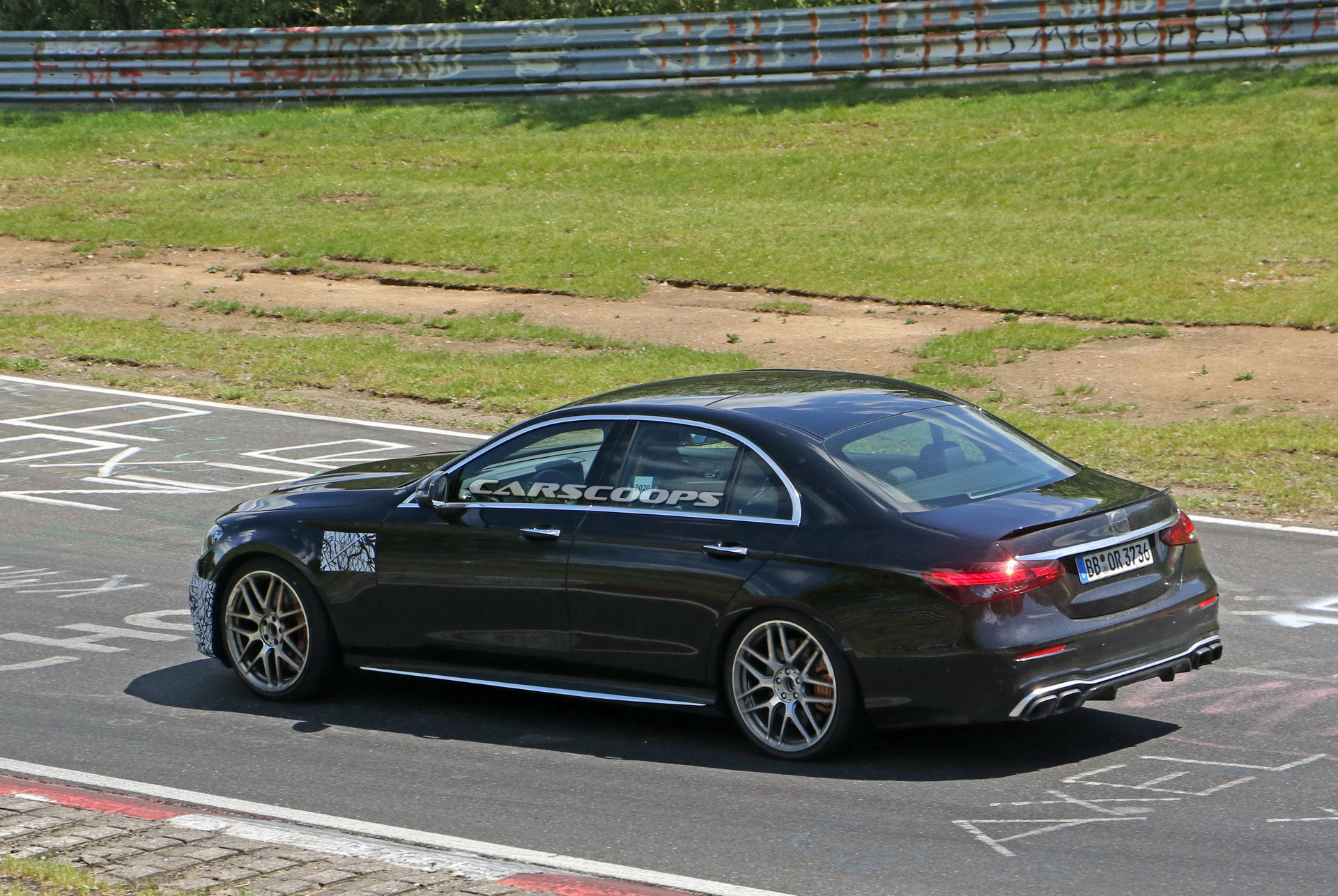 Thân xe Mercedes-AMG E63 2021