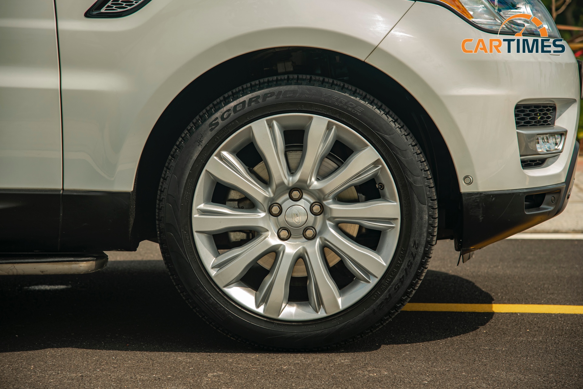 xe Range Rover Sport HSE 2015