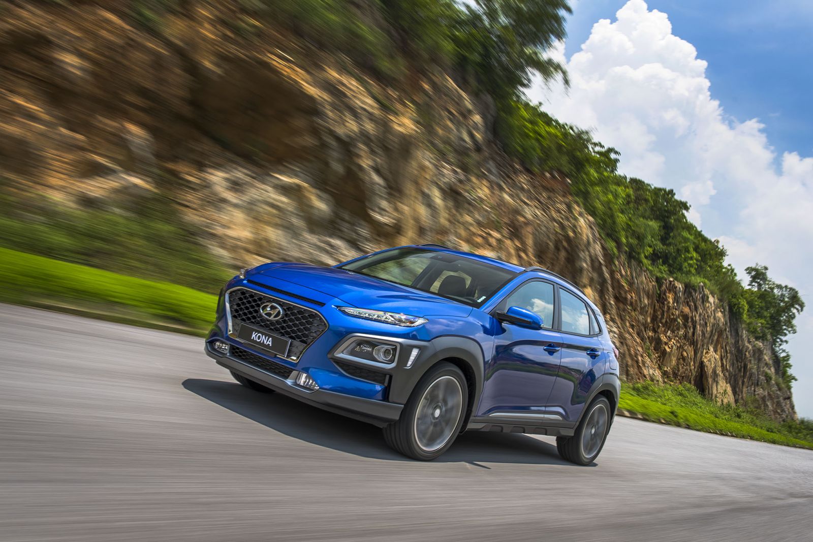 Giá lăn bánh Hyundai Kona 2020 giảm mạnh