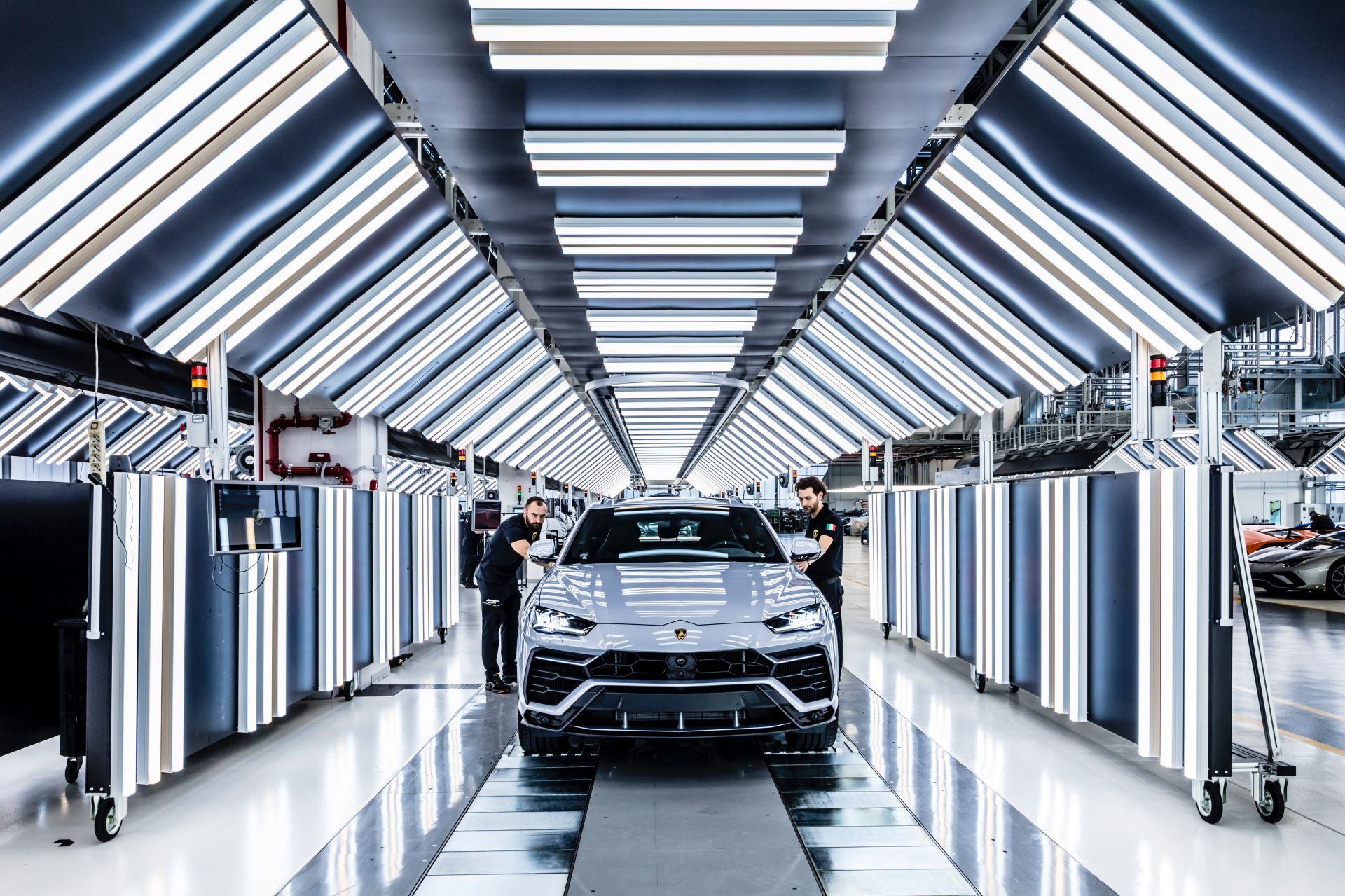 Lamborghini Urus sẽ có màu mới