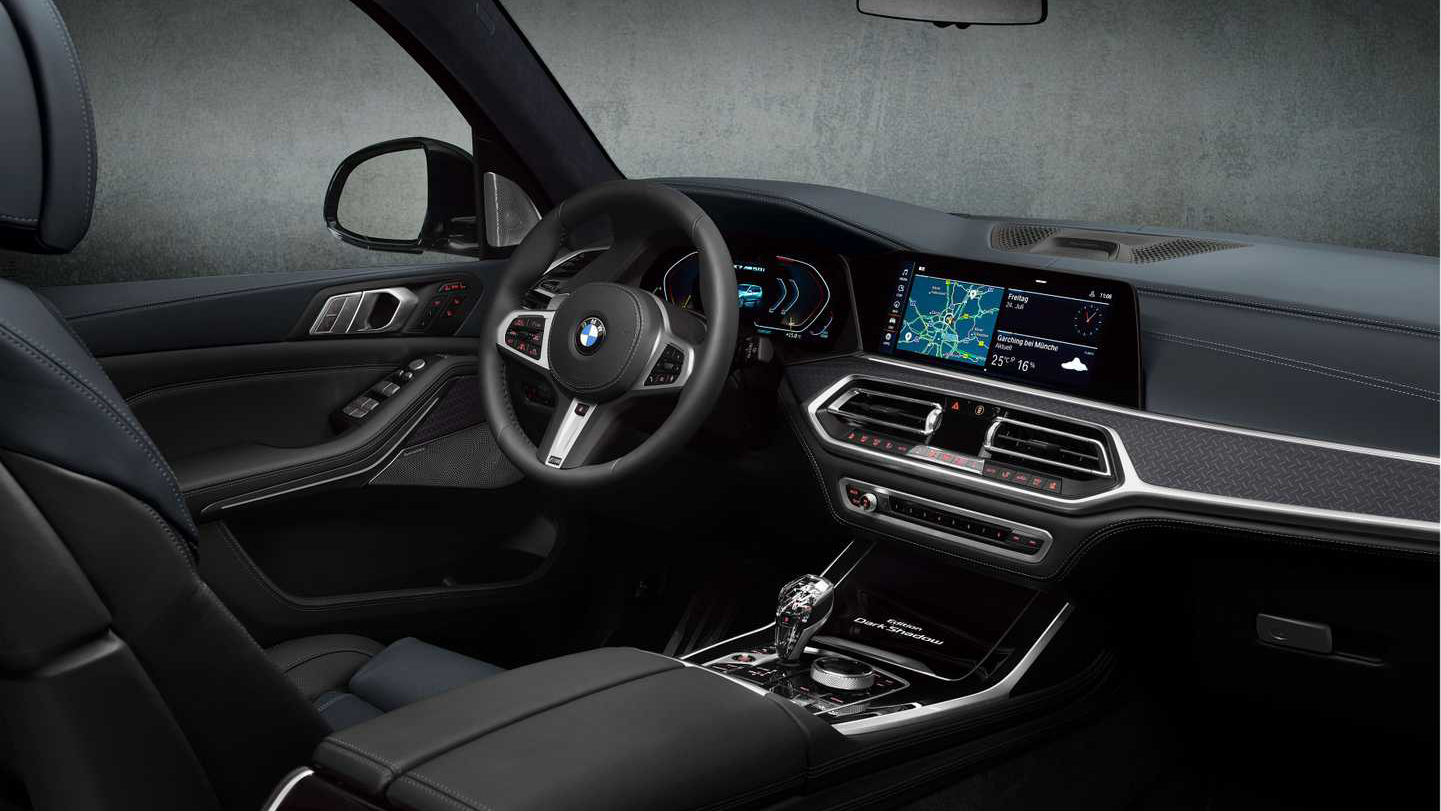 BMW X7 Dark Shadow Edition 2021 đặc biệt ra mắt với số lượng 600 xe