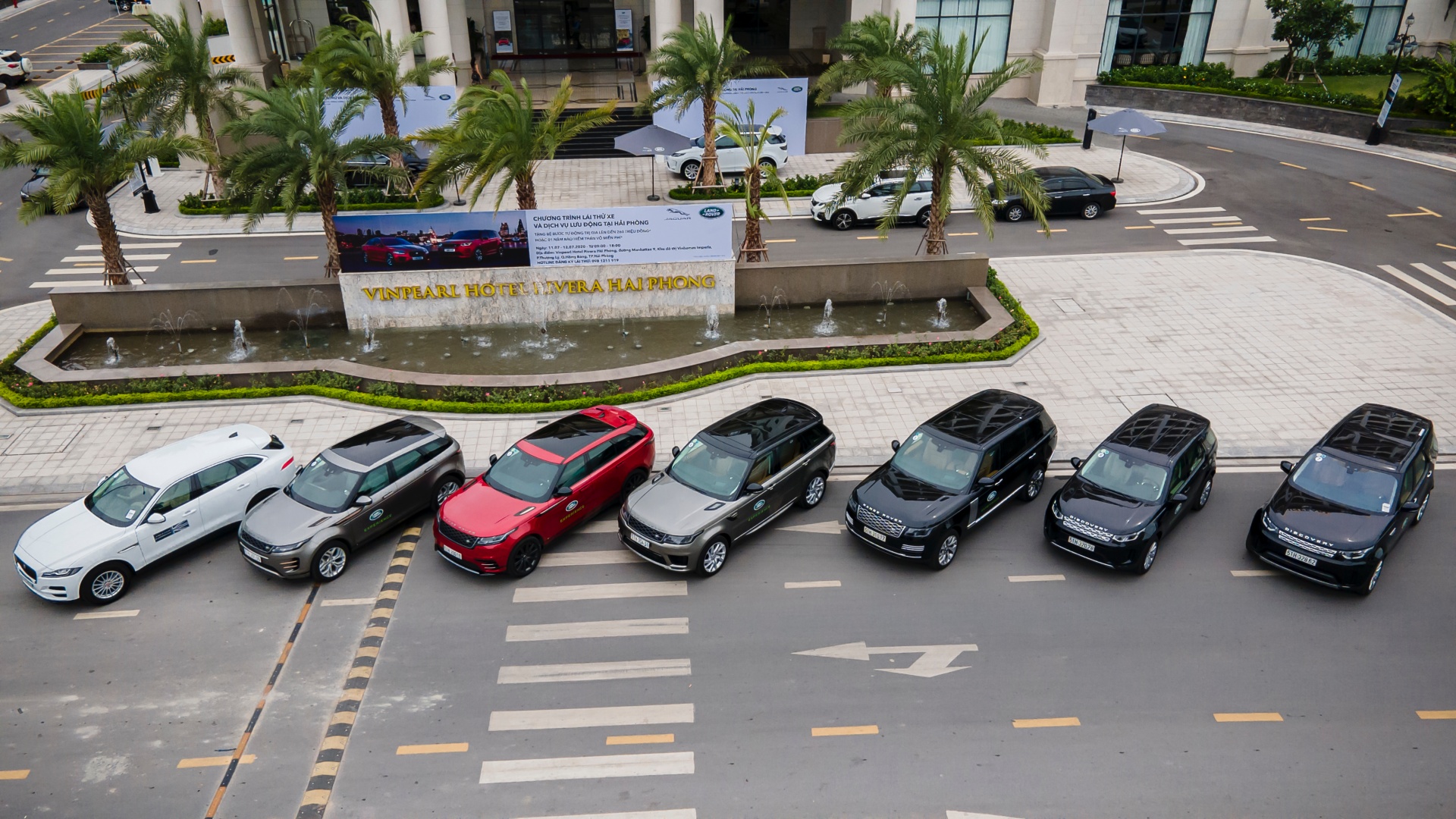 Jaguar Land Rover Việt Nam triển khai các chương trình lái thử, chăm sóc xe trong thời gian sắp tới