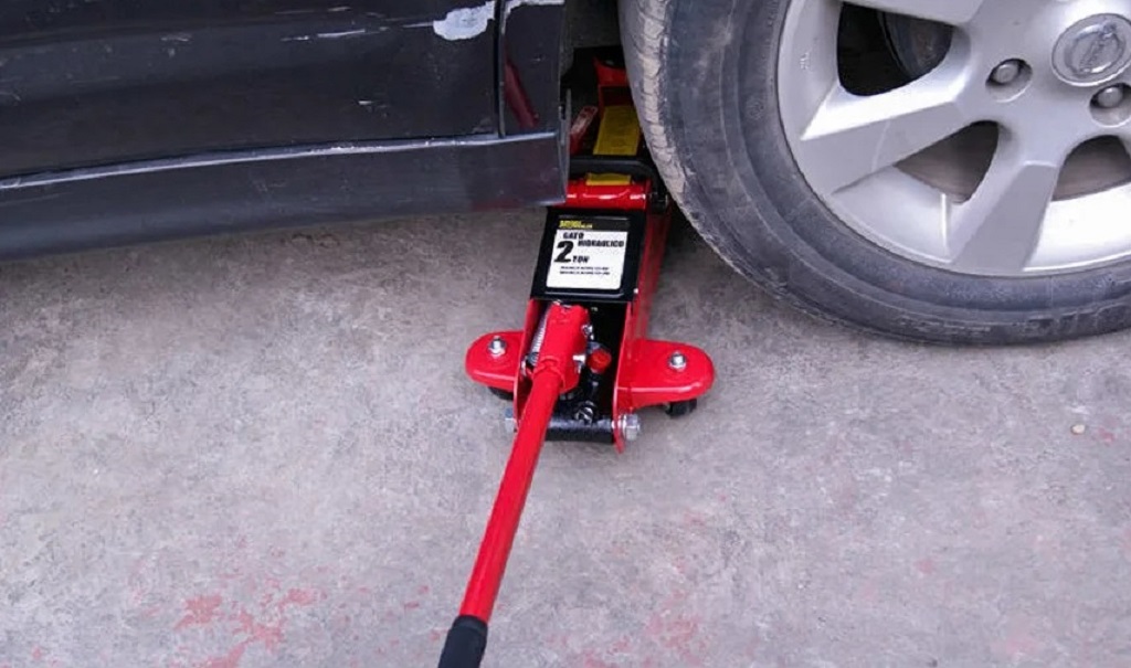 sử dụng kích xe