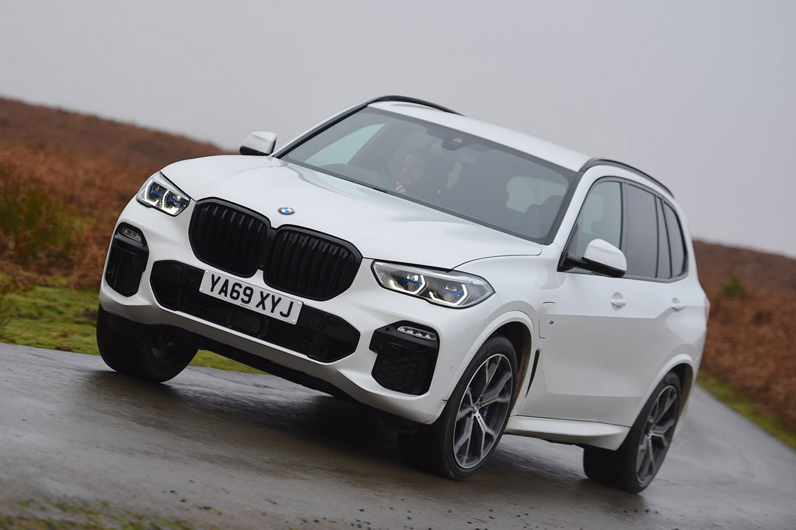 Ưu nhược điểm của 10 mẫu SUV sang trọng bậc nhất năm 2020