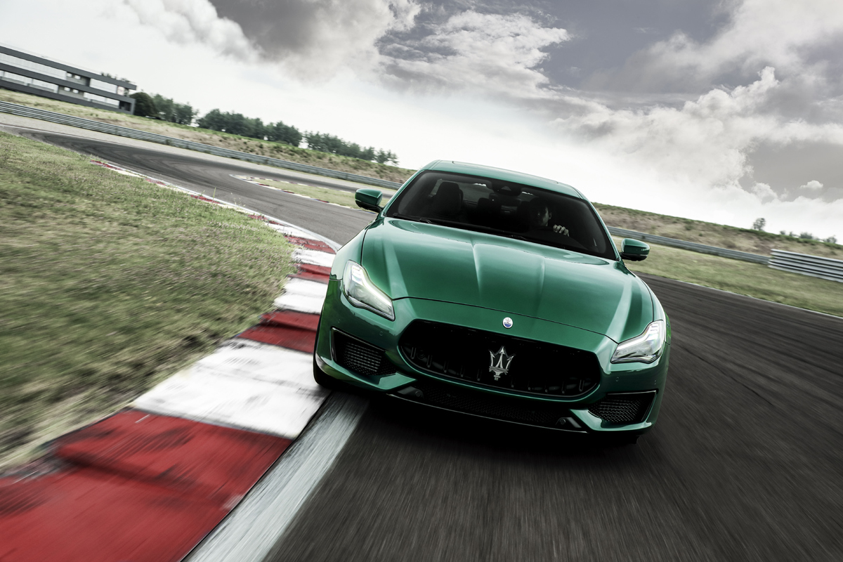 Xe Maserati Quattroporte Trofeo 