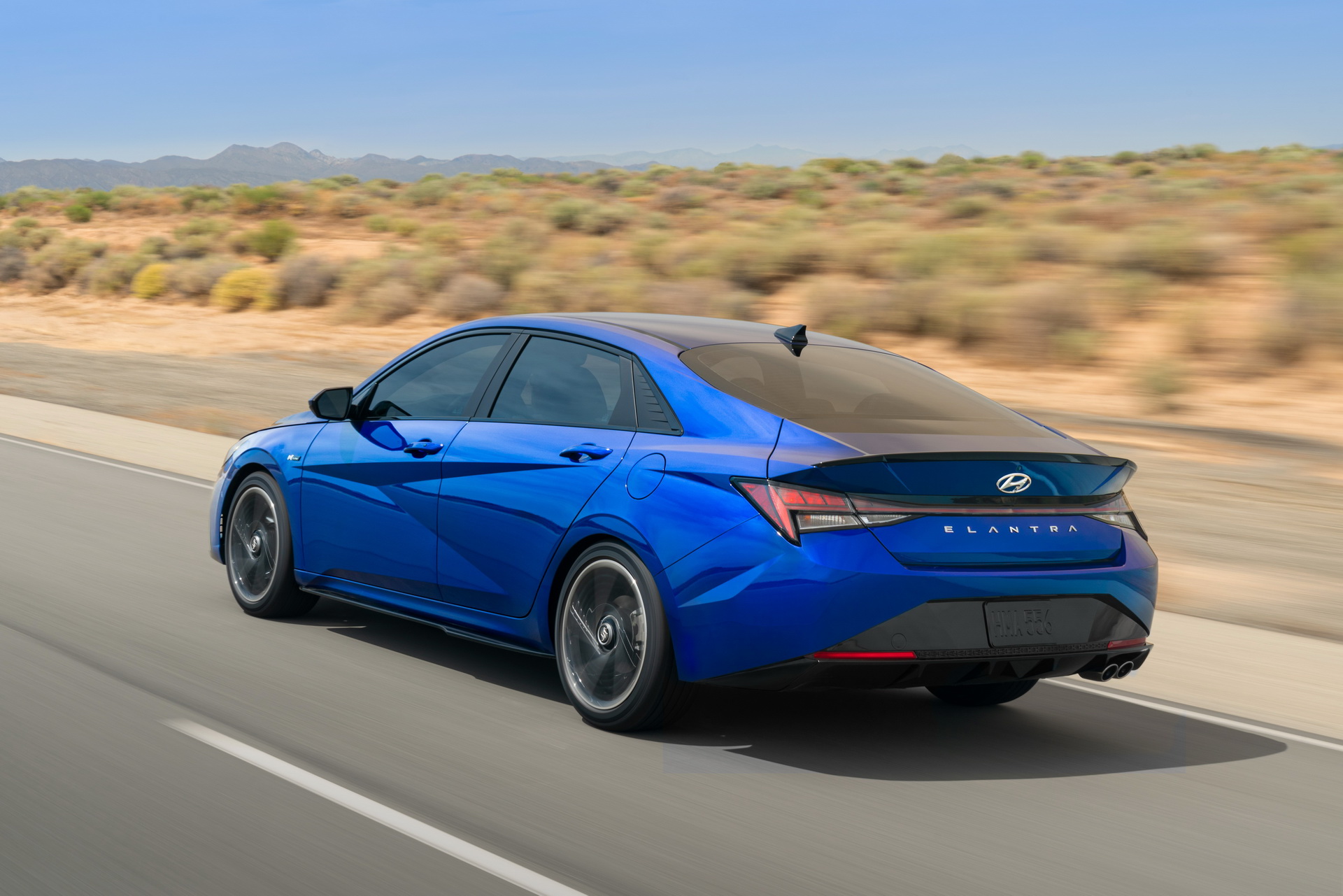 Thiết kế đuôi xe Hyundai Elantra N Line 2021