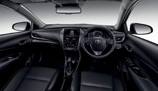 Hàng ghế trước của xe Toyota Vios và Yaris 2020