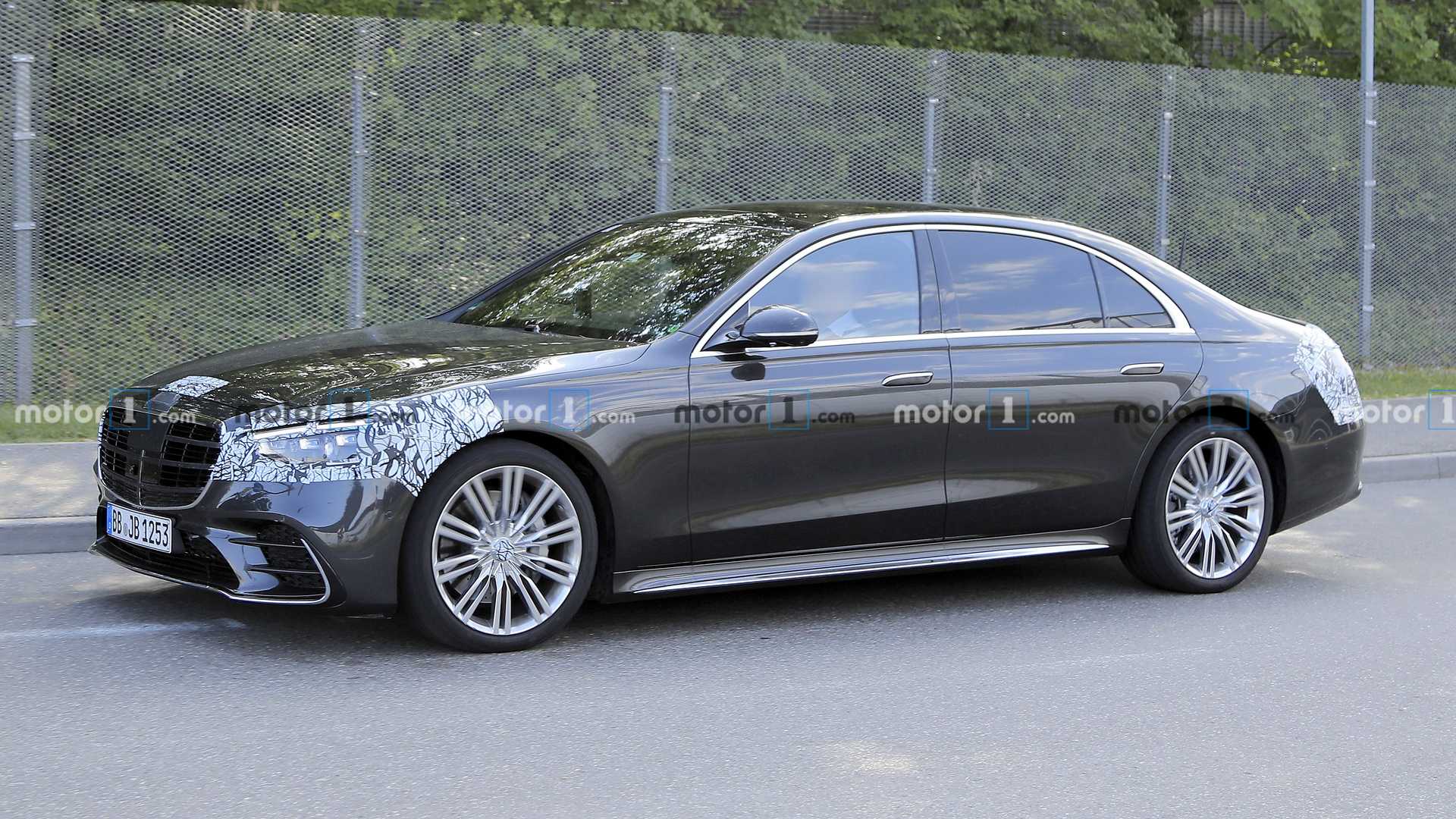 Hé lộ động cơ Mercedes S-Class 2021 tại thị trường Mỹ