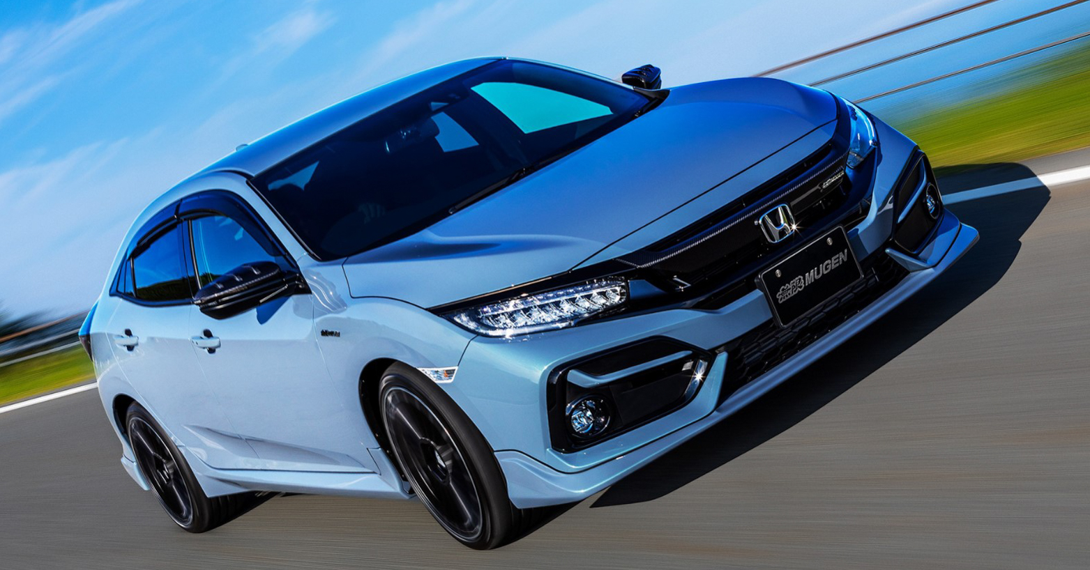 Thiết kế đầu xe Civic với phụ kiện Mugen