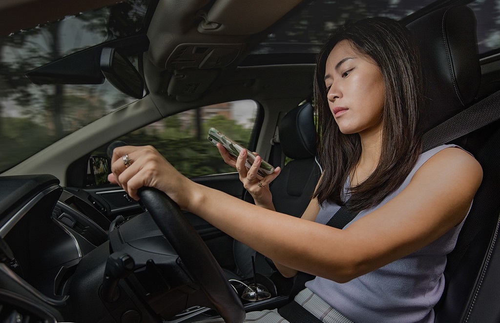 Bí quyết khắc phục điểm yếu phụ nữ khi lái xe ô tô