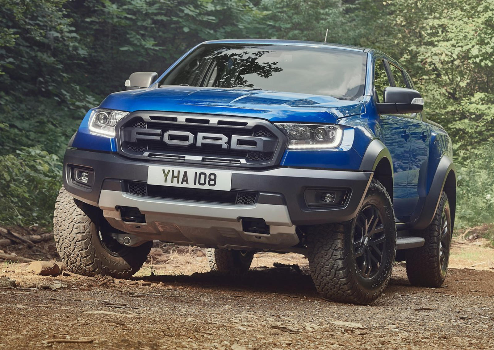 Ford Ranger tại đại lý giảm sâu trong tháng Ngâu, lên tới 100 triệu đồng