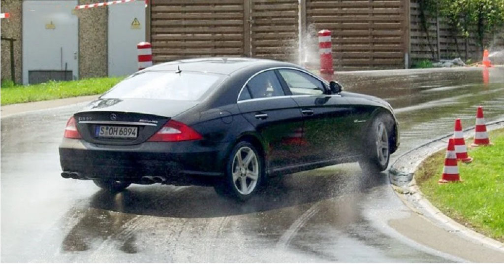 Hiện tượng thừa lái, thiếu lái và cách khắc phục