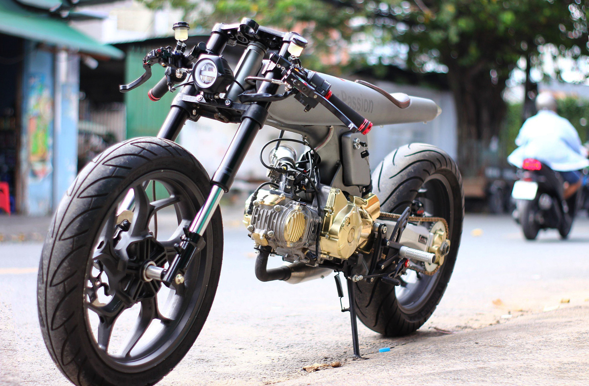 Một chiếc Honda 67 đã được độ lại