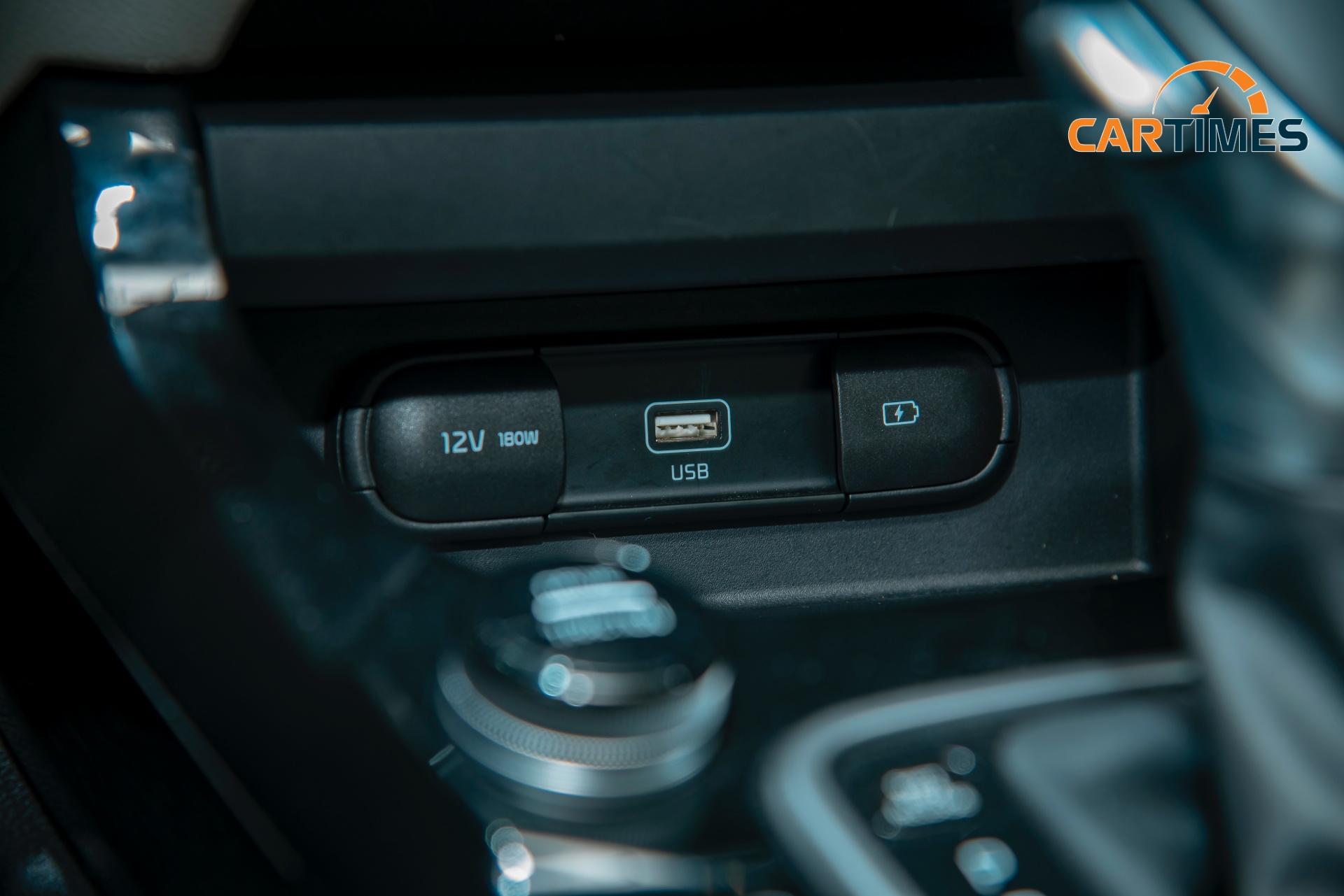 Cổng sạc USB trên Kia Seltos