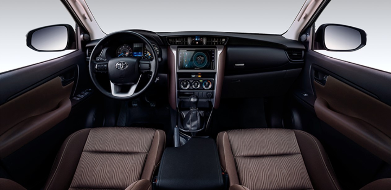 Toyota Fortuner đang có ưu đãi 'khủng' lên tới hơn 120 triệu đồng