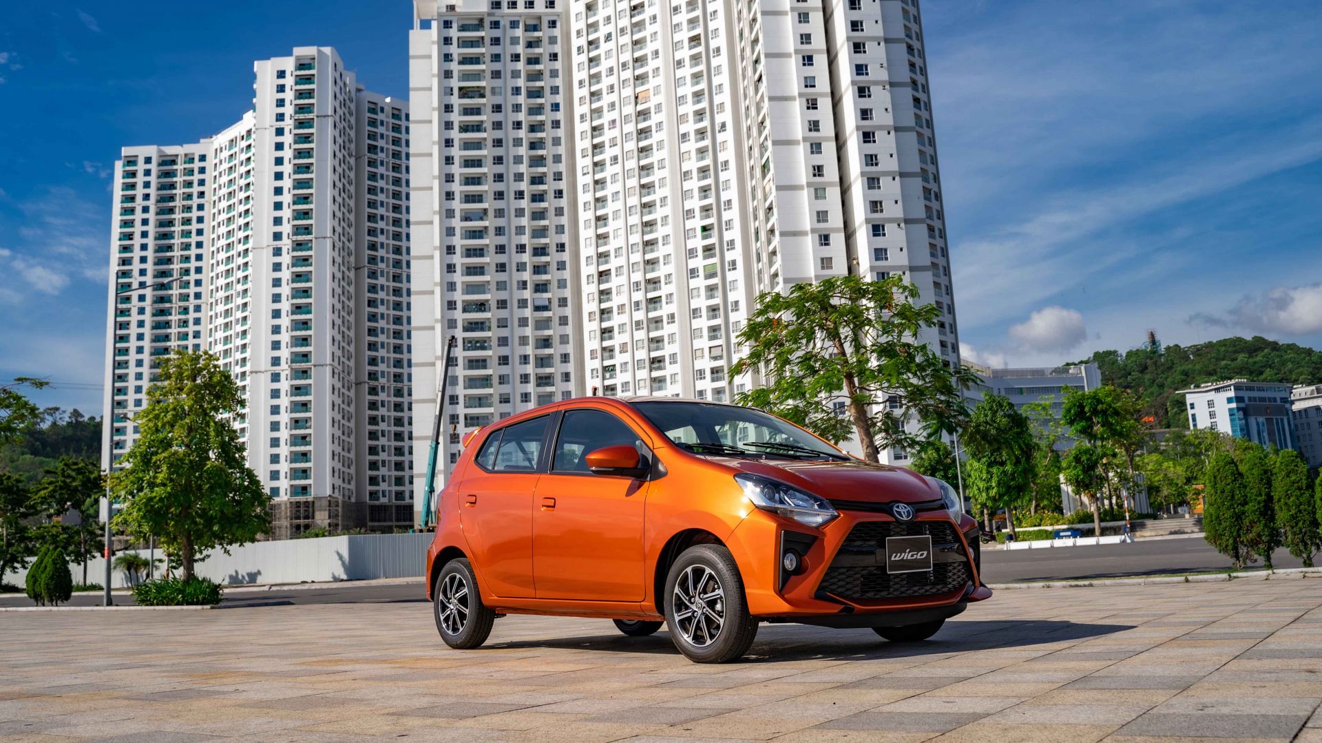 Hyundai Grand i10 tìm lại ánh hào quang sau 3 tháng bị Fadil lấn át