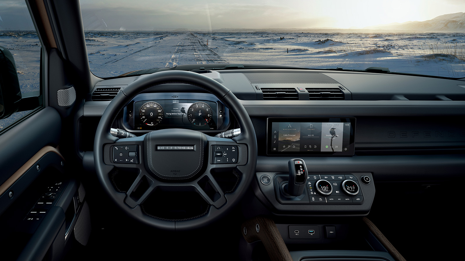 Nội thất xe Land Rover Defender 2020