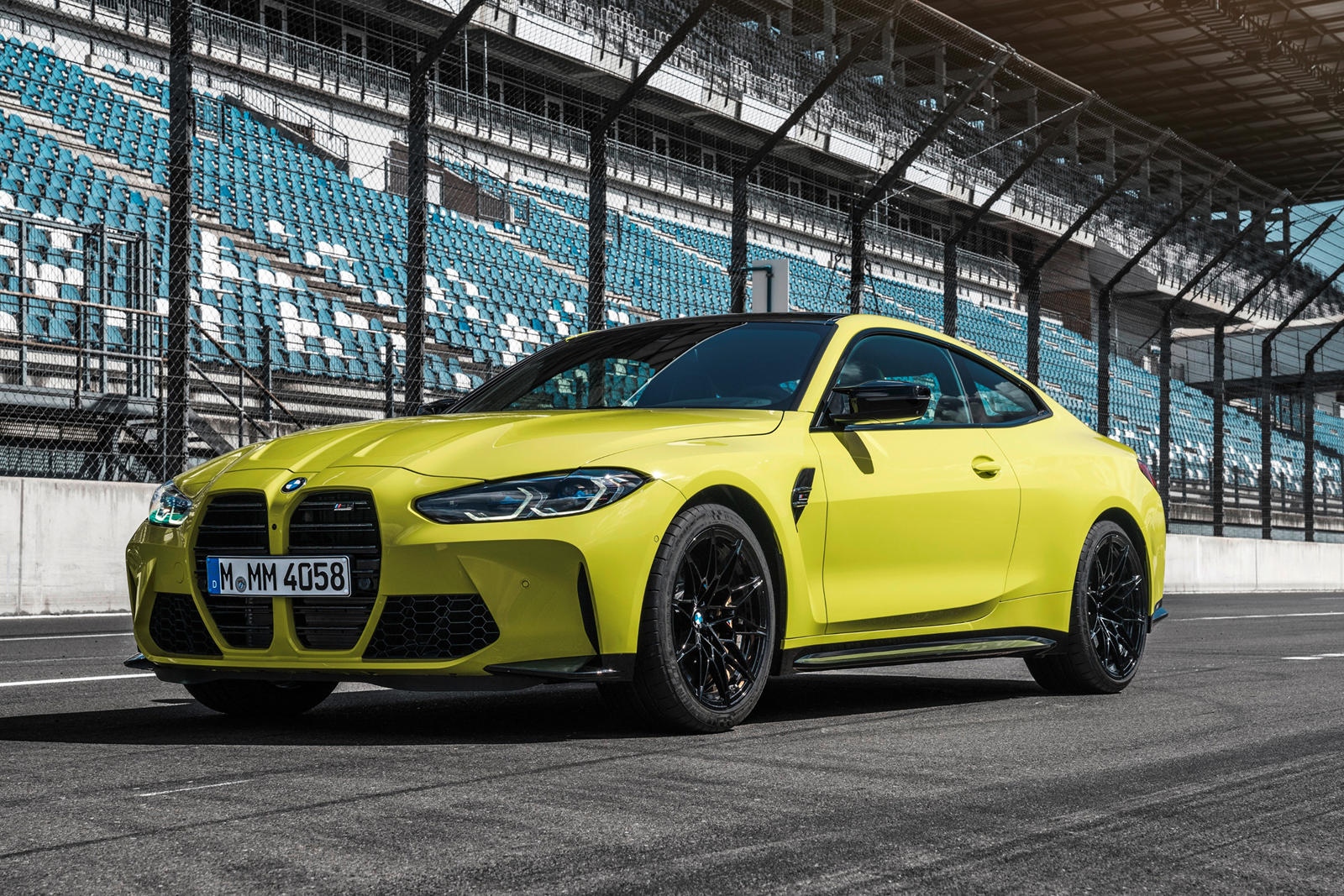 Xe BMW M3 và M4 coupe 2020 đều được nâng cấp về trang bị