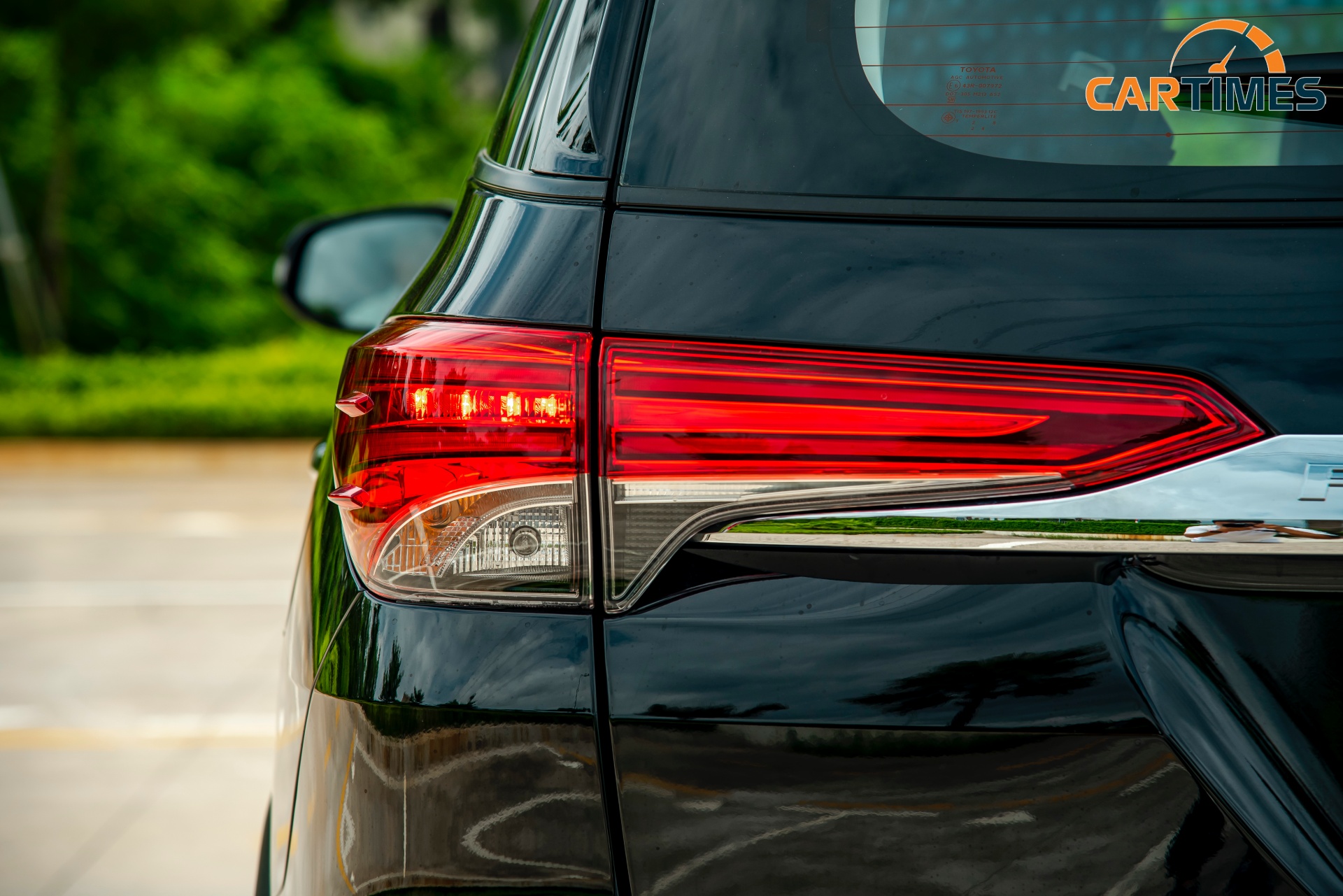 Đèn hậu trên Toyota Fortuner 2020
