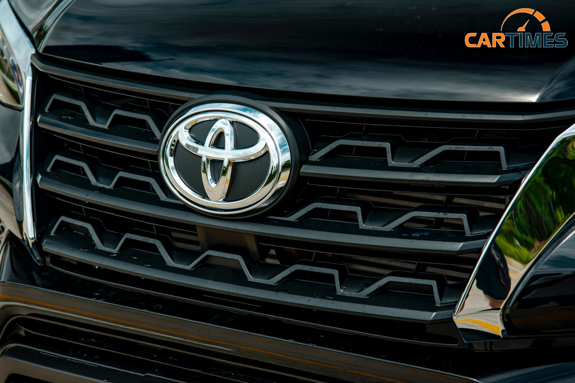 Lưới tản nhiệt trên Toyota Fortuner 2020
