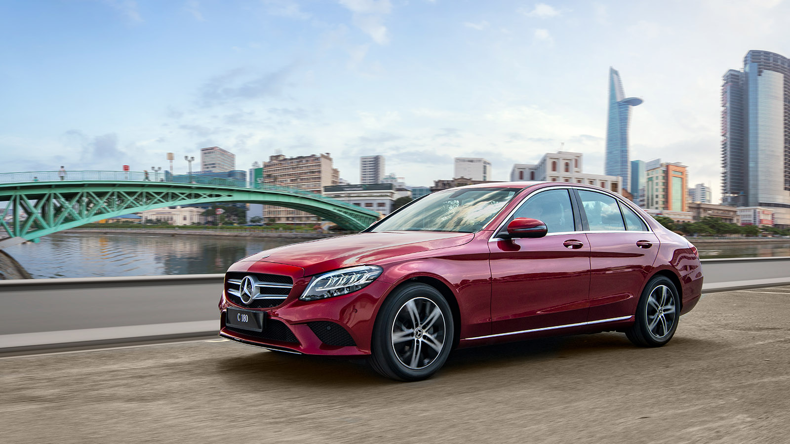 Giá xe Mercedes-Benz