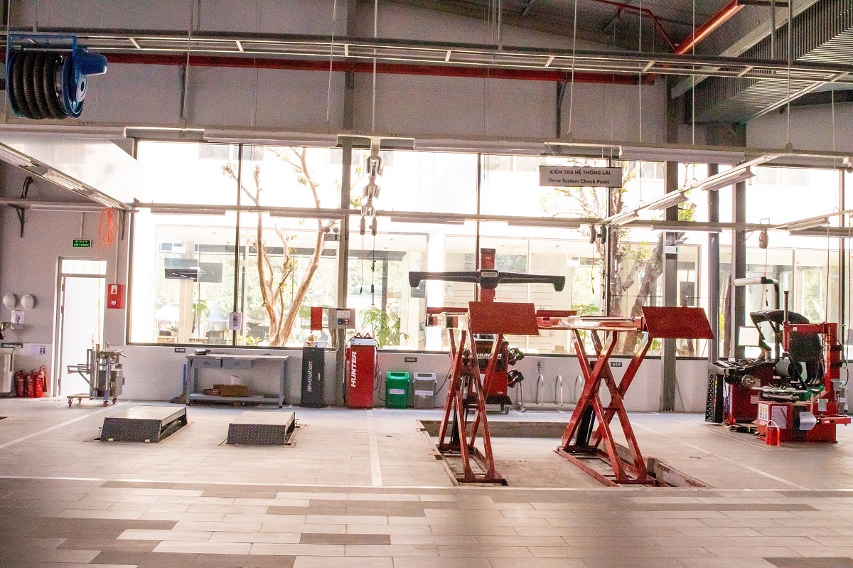 Khu xưởng dịch vụ