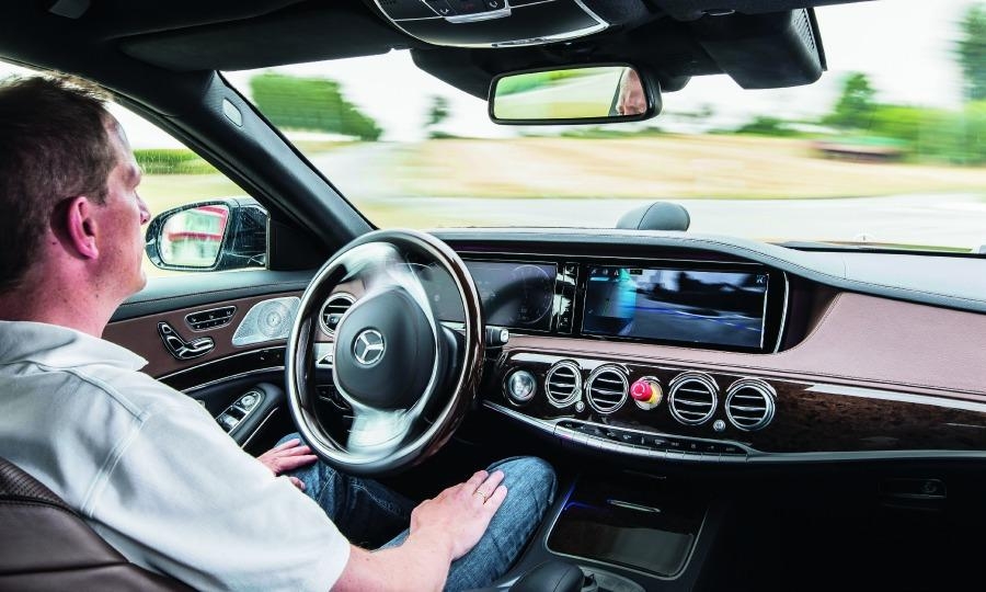 Mercedes-Benz đang tích cực nghiên cứu phát triển xe tự lái