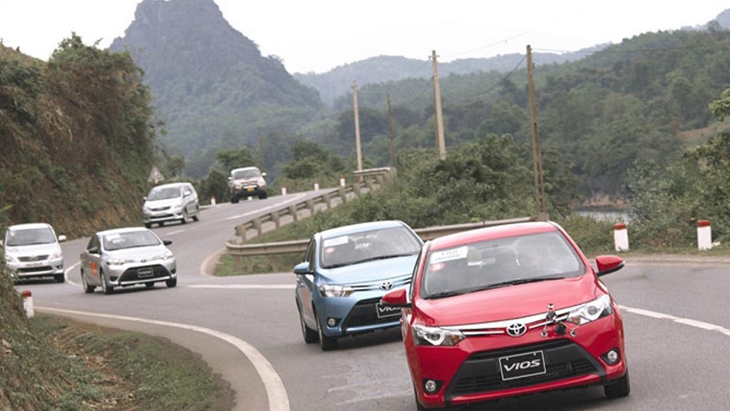khoảng cách khi lái xe