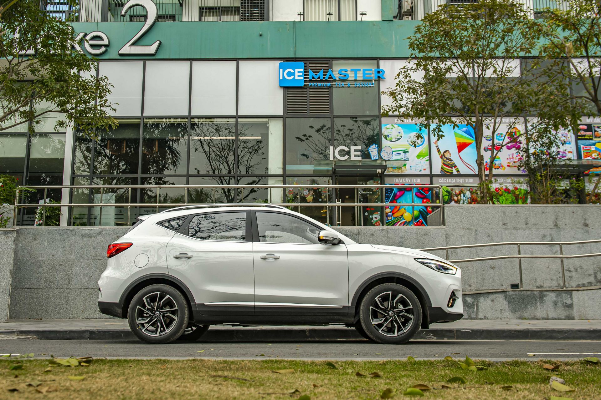 Thân xe MG ZS Smartup 2021