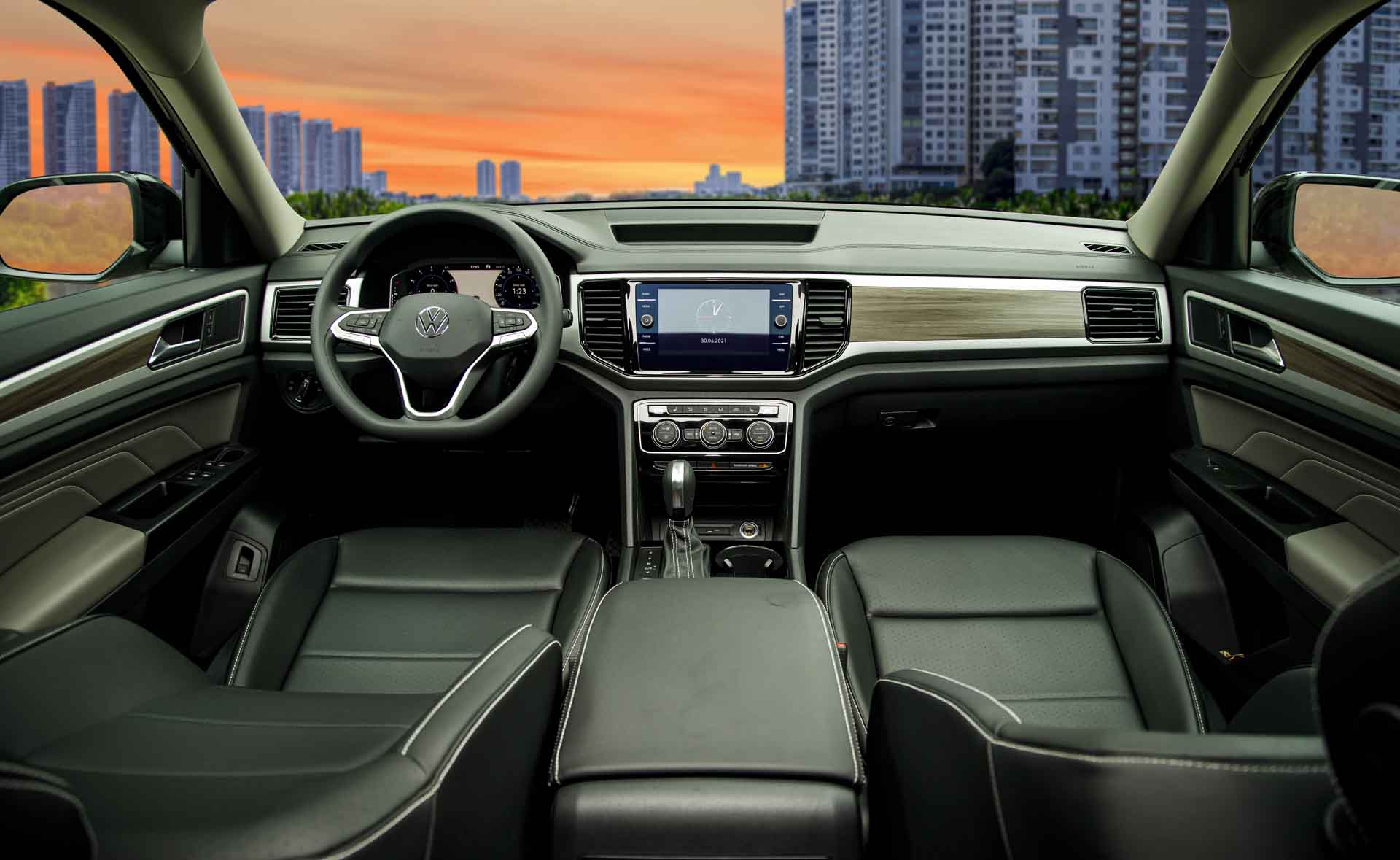 Hàng ghế trước của xe Volkswagen Teramont