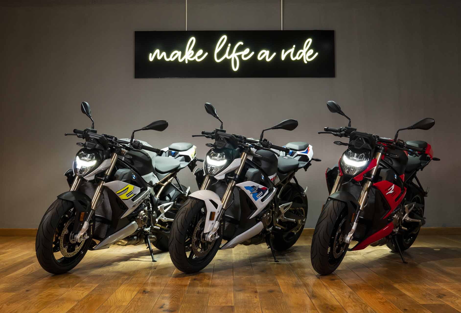 BMW S 1000R cập bến thị trường Việt Nam theo dạng chính hãng