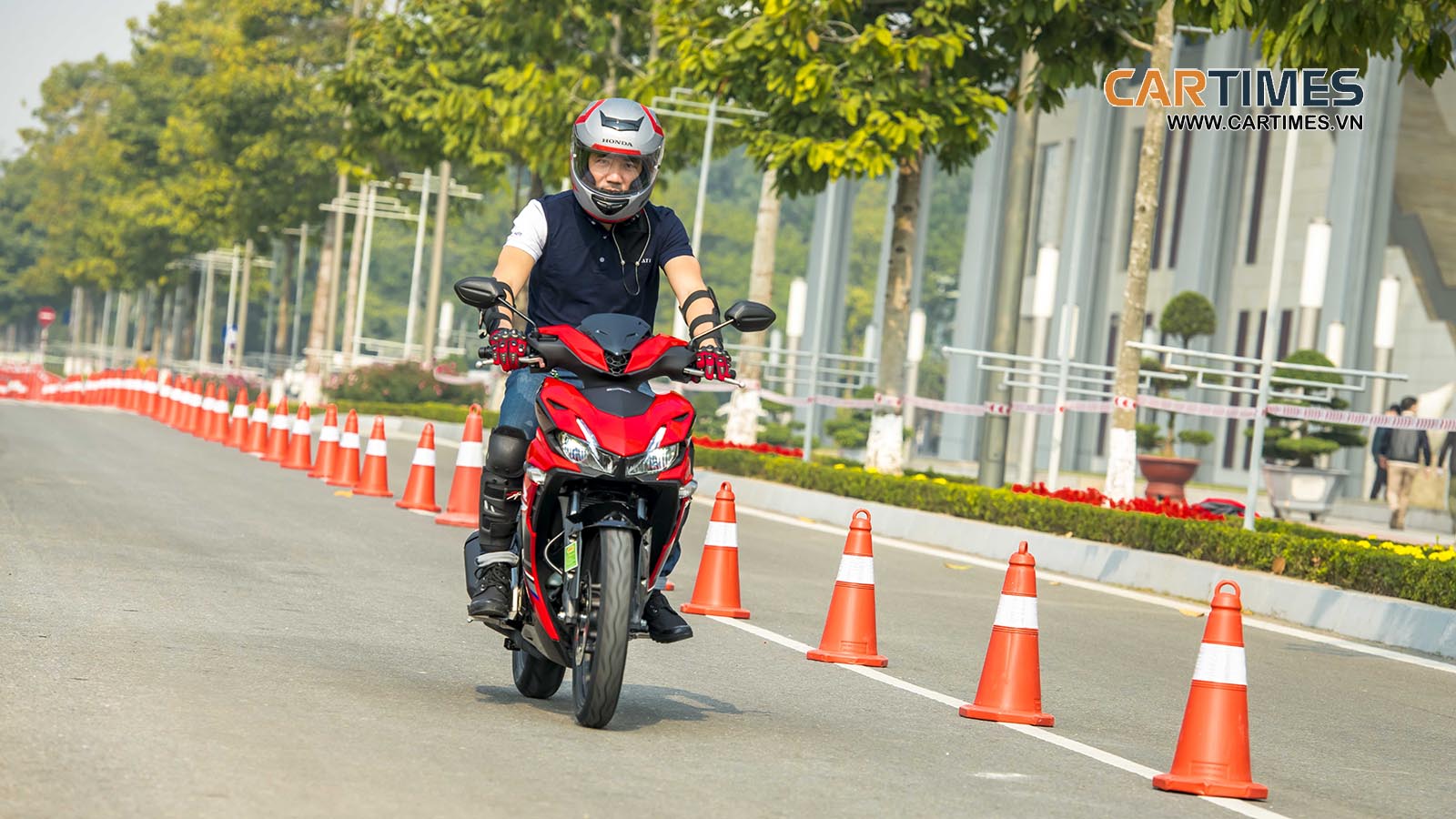 Vận hành xe Honda WINNER